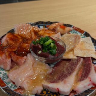 ホルモン盛り合わせ 一人前で2名分 人数…